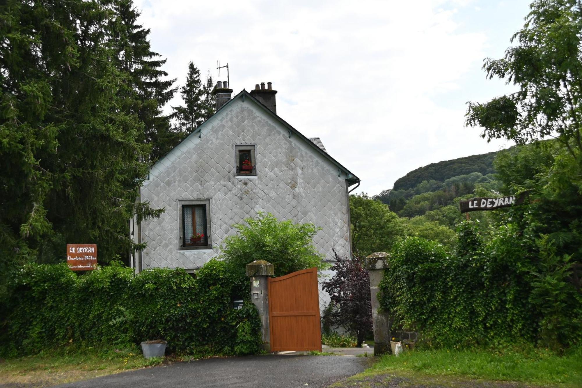 Bed and Breakfast Le Deyran Égliseneuve-dʼEntraigues Esterno foto